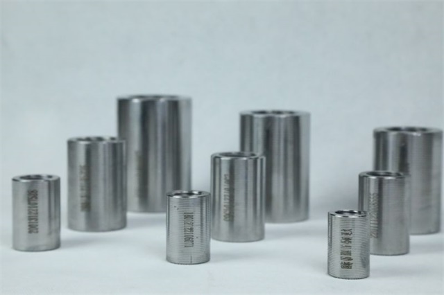 宁蒗<font style='color:red'>直螺纹套筒</font>长度